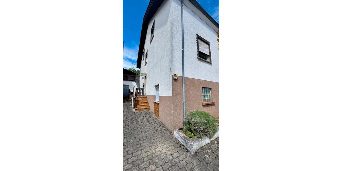 Reihenhaus Saarwellingen - 4 Zimmer, 73 m&sup2;, 85.000&euro; | Angebot:27150751