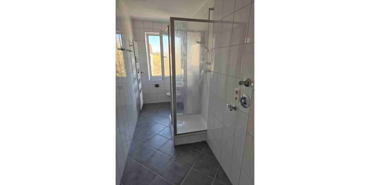 Etagenwohnung Sinzing - 3 Zimmer, 73 m&sup2;, 680&euro; | Angebot:26407139