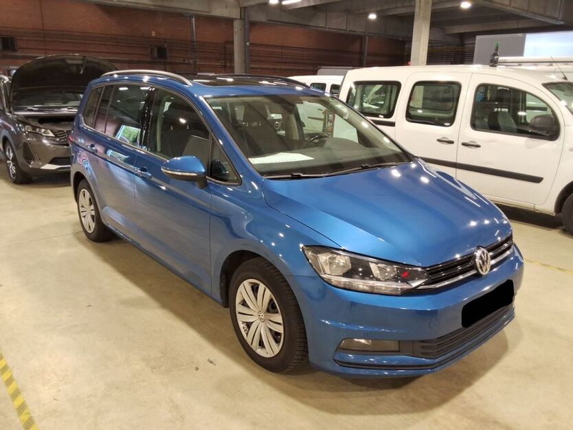 VW Touran 199.999 km 14.161 € Kelkheim 65779