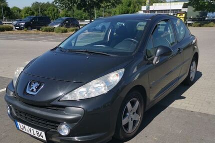 Peugeot 207 107.000 km 2.400 &euro; Bad Camberg 65520