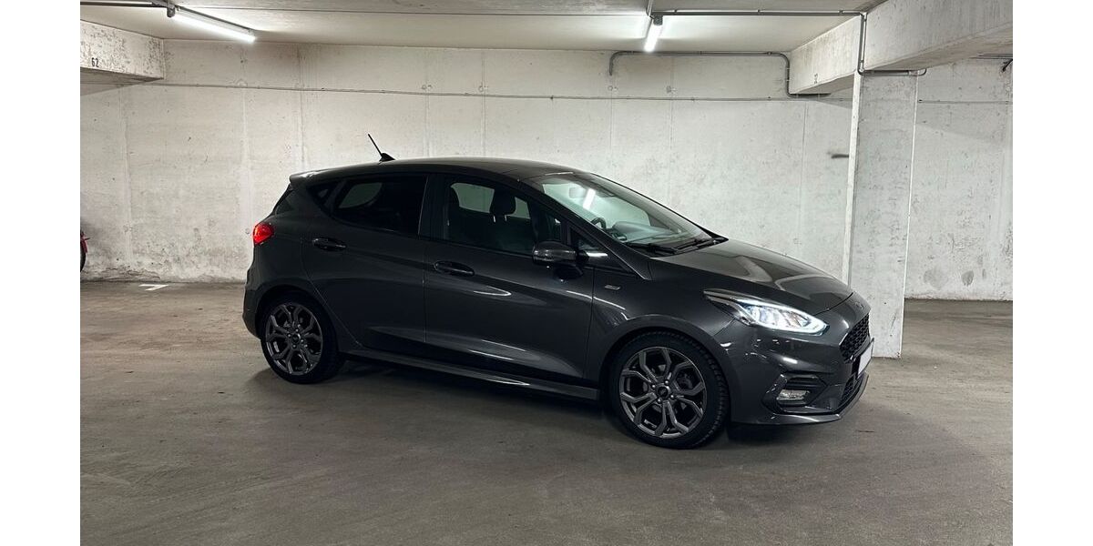 Ford Fiesta 49.900 km 13.499 &euro; Hamburg 22457