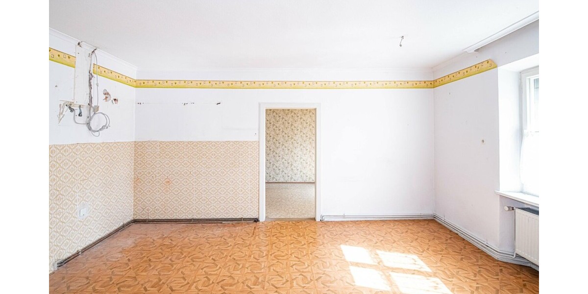 Großzügiges Zweifamilienhaus mit verborgenem Garten in der Innenstadt von Cham - Mehrfamilienhaus, Wohnhaus Cham | Angebot:26298154