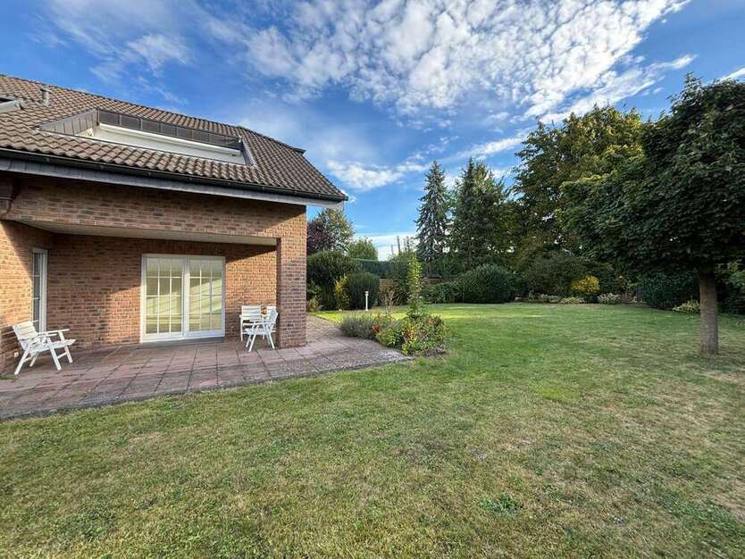 Wohnung zum Mieten in Erftstadt 1.675 € 140 m² 4 zimmer