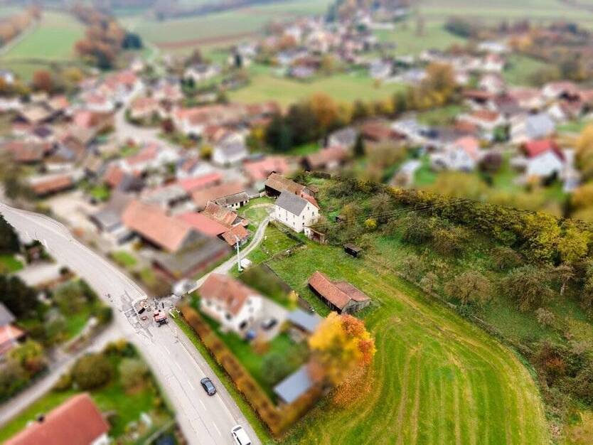 Außergewöhnlich - großes Grundstück (11.524 m2) für Privatpersonen oder Investoren