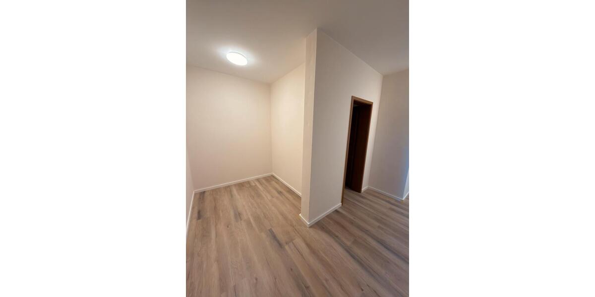 Etagenwohnung Bitburg - 2 Zimmer, 81 m&sup2;, 690&euro; | Angebot:26423476