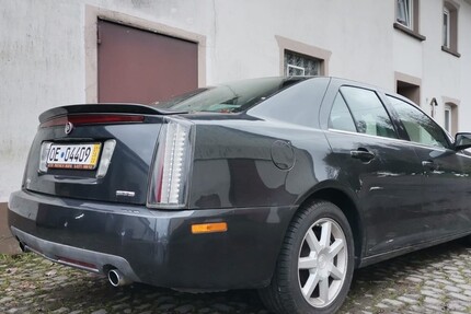 Cadillac STS 154.000 km 4.680 € Attendorn 57439