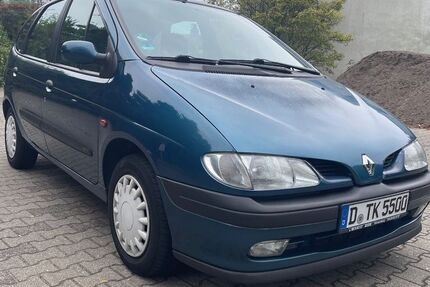 Renault Megane 88.000 km 1.990 &euro; Düsseldorf 40549