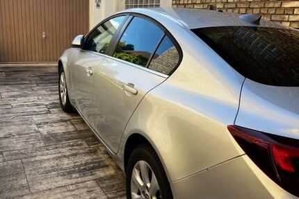 Opel Insignia 46.200 km 13.250 &euro; Ginsheim-Gustavsburg 65462
