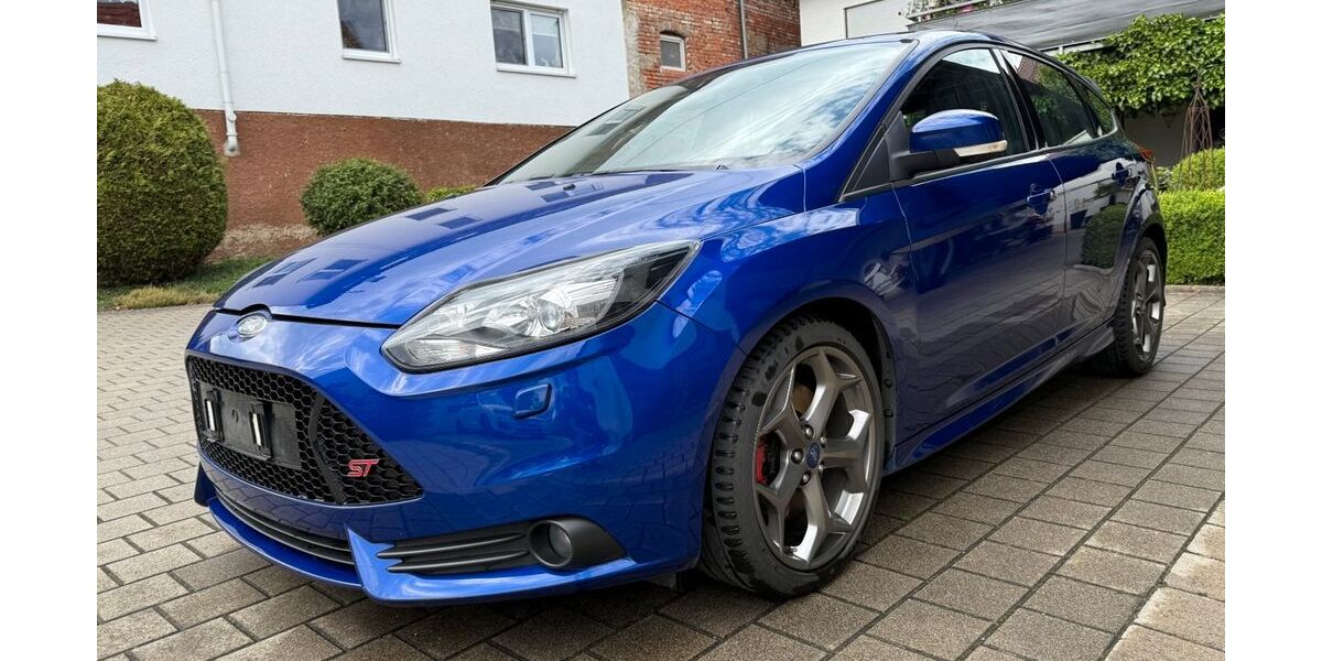 Ford Focus 163.873 km 11.000 € Laupheim 88471