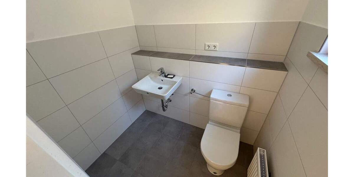 Doppelhaushälfte Landshut Achdorf - 6 Zimmer, 137 m&sup2;, 1.830&euro; | Angebot:25107172