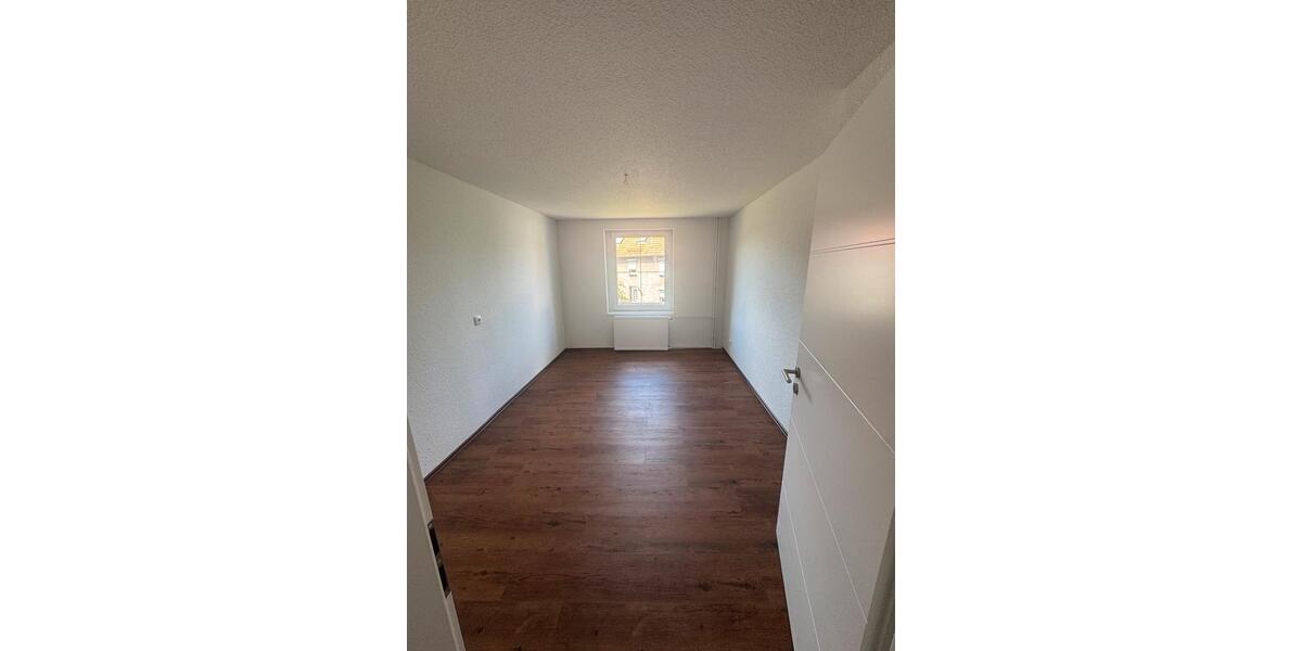 Einfamilienhaus Döbeln - 8 Zimmer, 249 m&sup2;, 519.000&euro; | Angebot:26950375