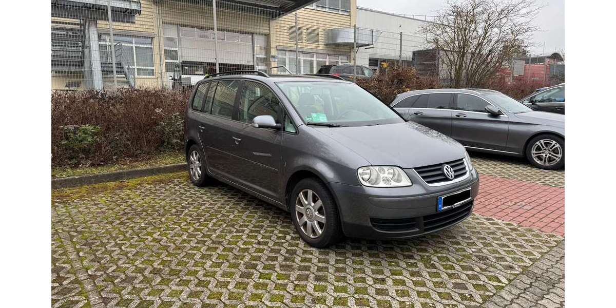 VW Touran 288.141 km 800 &euro; Zirndorf 90513