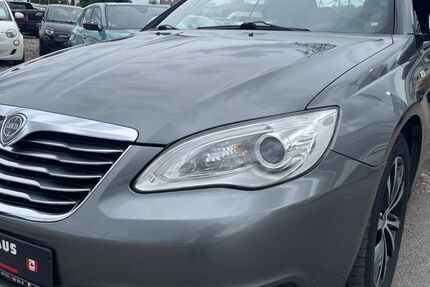 Lancia Flavia 72.100 km 9.990 &euro; Villingen-Schwenningen 78052
