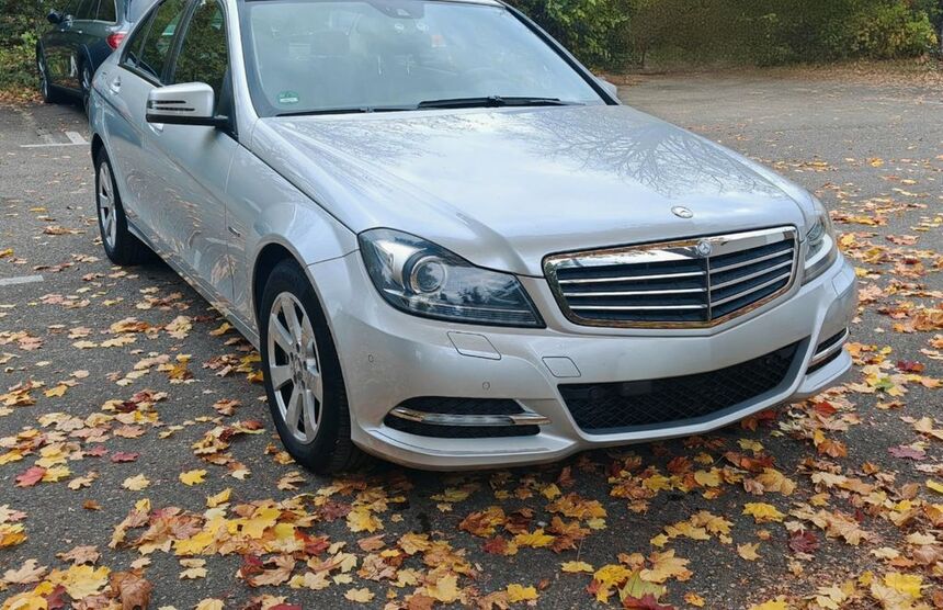 Mercedes-Benz C 250 187.000 km 10.900 € Günzburg 89312