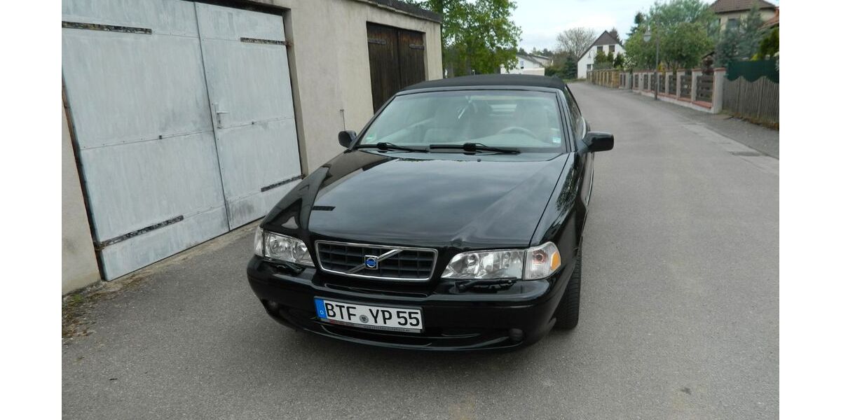 Volvo C70 240.051 km 4.444 &euro; Petersroda 06809