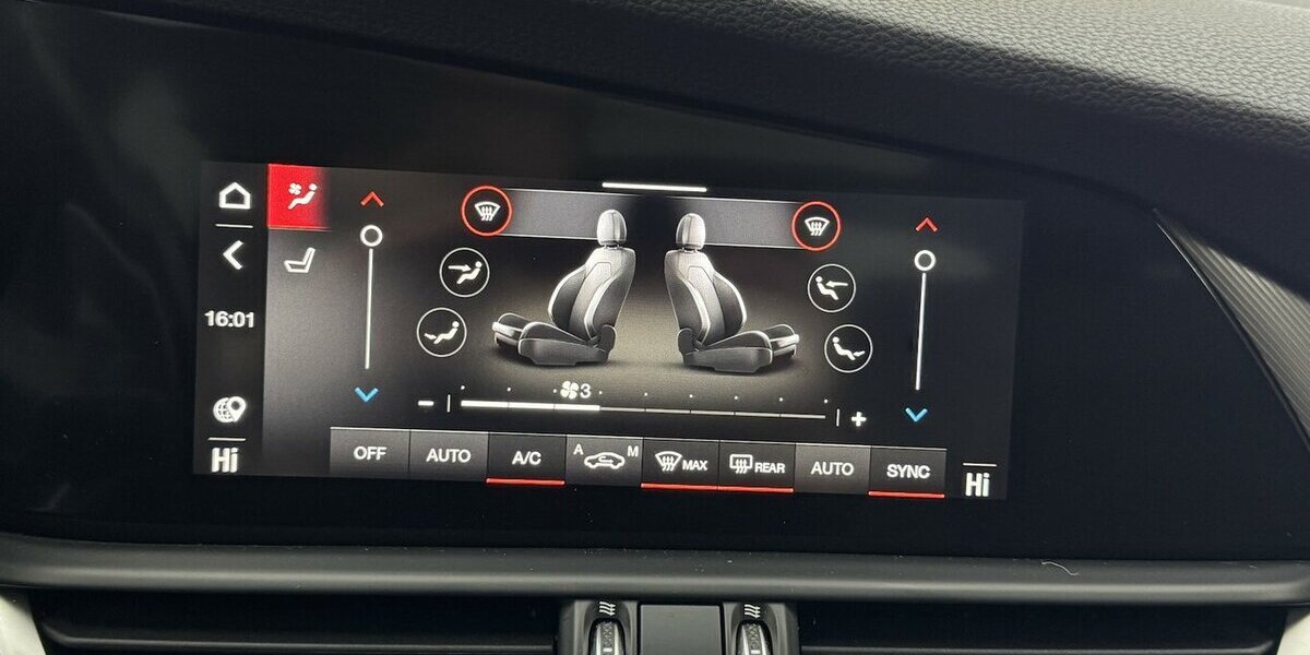 Alfa Romeo Giulia 2.0 Veloce Q4 Turbo Panoramadach Xenon 43.300 km 32.130 &euro; Lich 35423