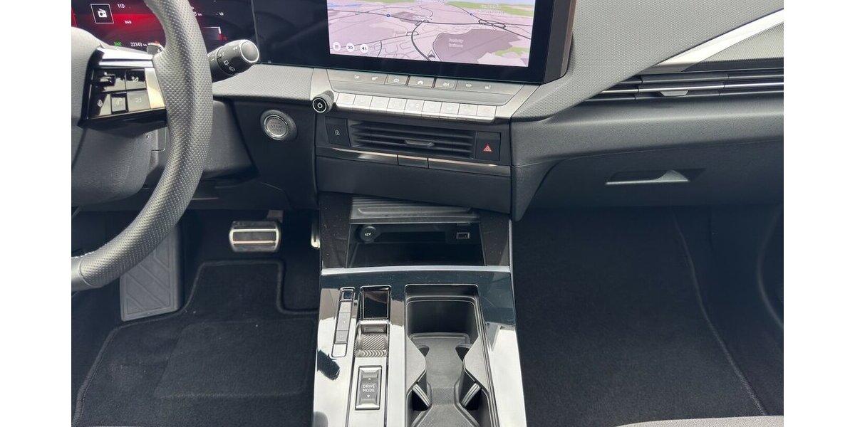 Opel Astra L GS Lim.5 *AHK/Head-up/Navi/LED/Winterpaket 22.360 km 21.480 &euro; Bamberg 96052