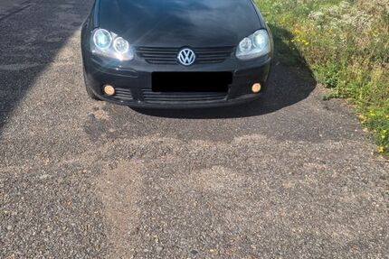 VW Golf 161.000 km 3.999 &euro; Solingen 42659