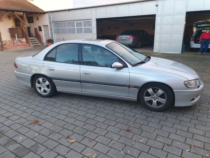 Opel Omega 193.522 km 3.299 € Trebur 65468