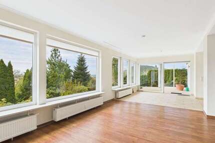 Wohnung Porta Westfalica - 3 Zimmer, 145 m&sup2;, 920&euro; | Angebot:26292059