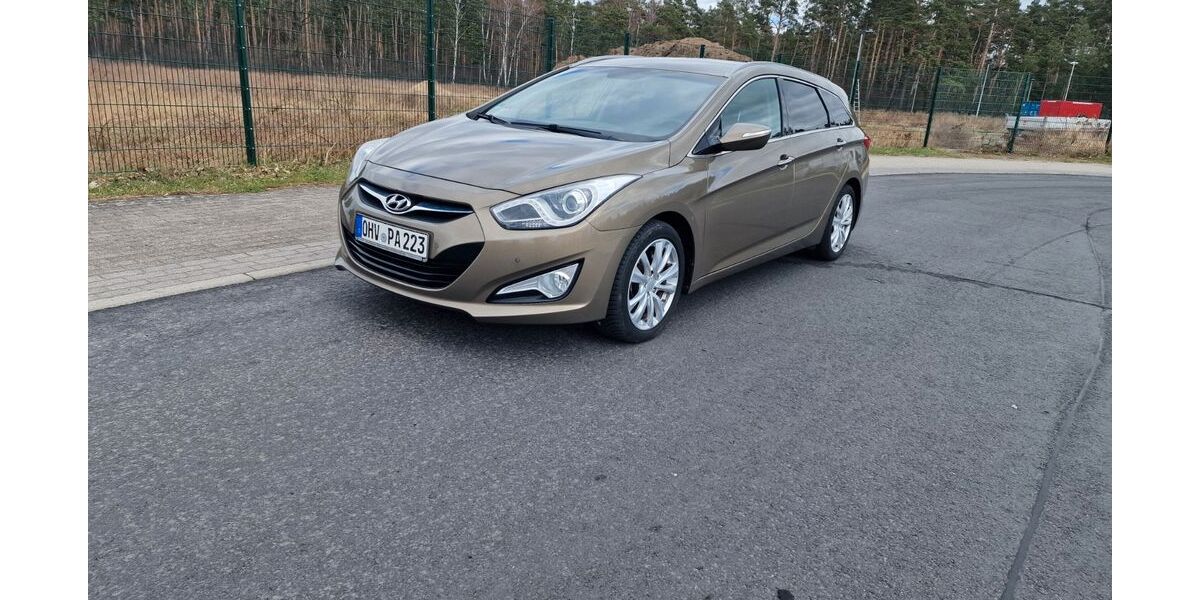 Hyundai i40 162.215 km 5.700 &euro; Oranienburg 16515