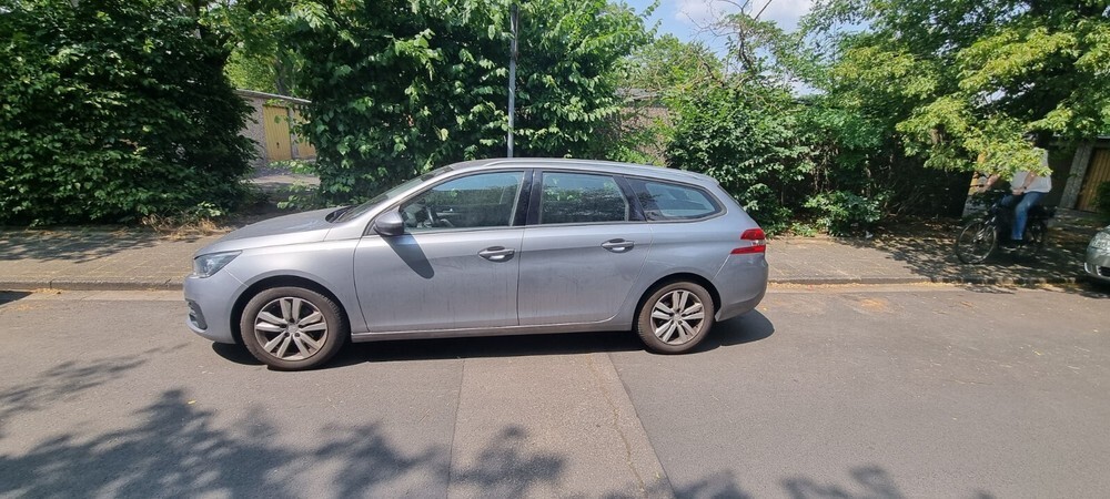 Peugeot 308 SW 171.450 km 10.000 € Hanau 63450