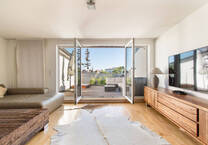 Über den Dächern von Eimsbüttel - Helle Dachgeschoßwohnung mit Weitblick und Stil