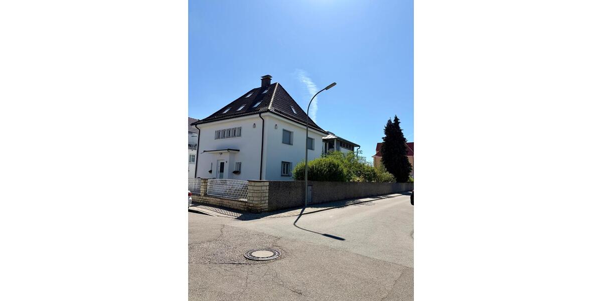 Villa Kösching - 9 Zimmer, 340 m&sup2;, 699.000&euro; | Angebot:26866202