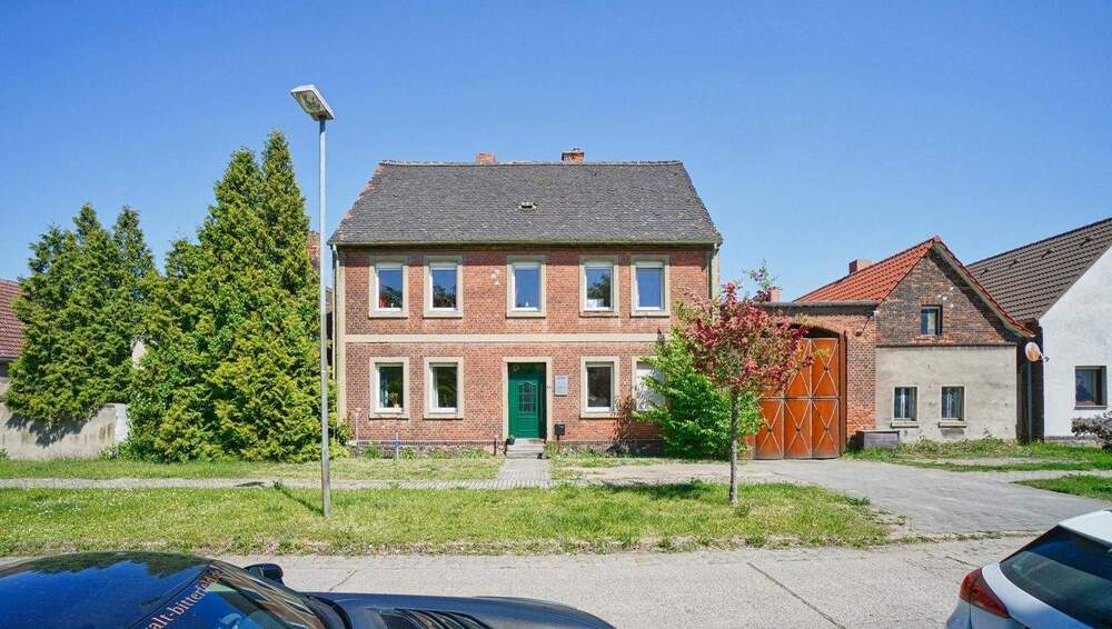 Bauernhaus, Landhaus Gräfenhainichen Möhlau - 5 Zimmer, 169 m&sup2;, 450.000&euro; | Angebot:25778775