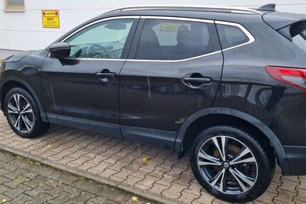 Nissan Qashqai 74.000 km 9.500 &euro; RIELASINGEN-WORBLINGEN 78239