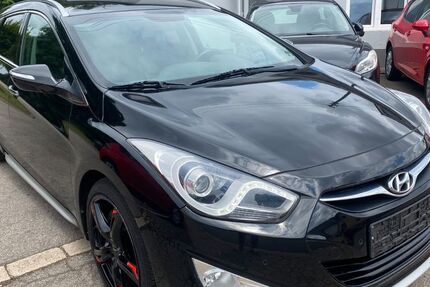 Hyundai i40 205.000 km 5.990 € Nalbach/Körprich 66809