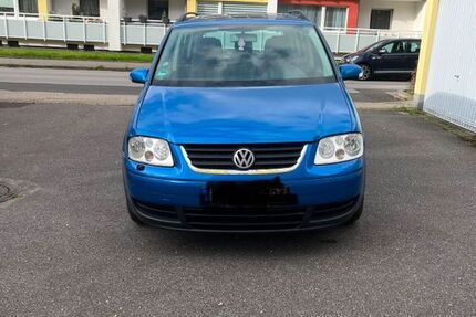 VW Touran 370.000 km 1.000 &euro; Aachen 52072