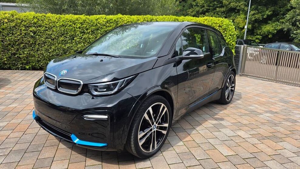 i3