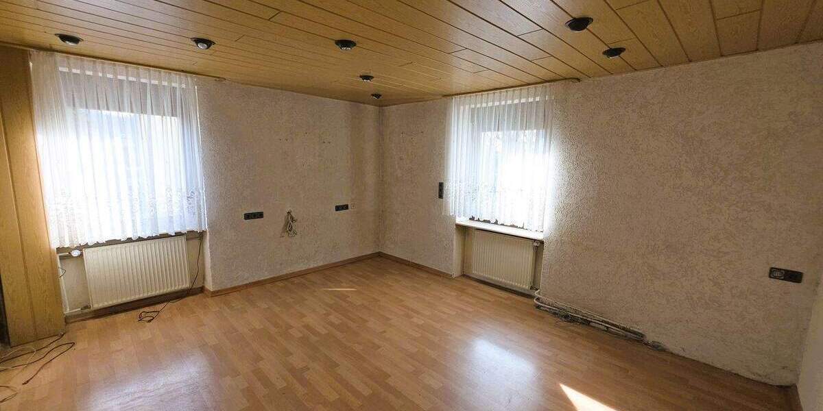 Doppelhaushälfte Saarland - Quierschied Fischbach - 5 Zimmer, 145 m&sup2;, 225.000&euro; | Angebot:25355487