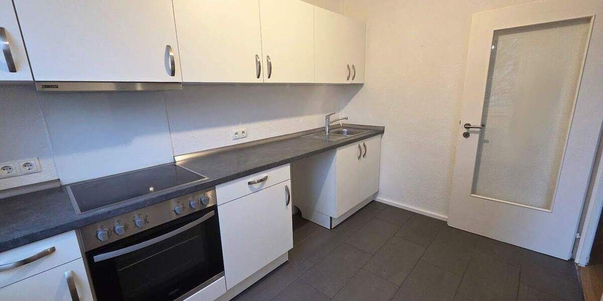 Familien aufgepasst: 4 Zimmer Wohnung + 2 Balkone, Einbauküche, Gäste-WC 4 zimmer