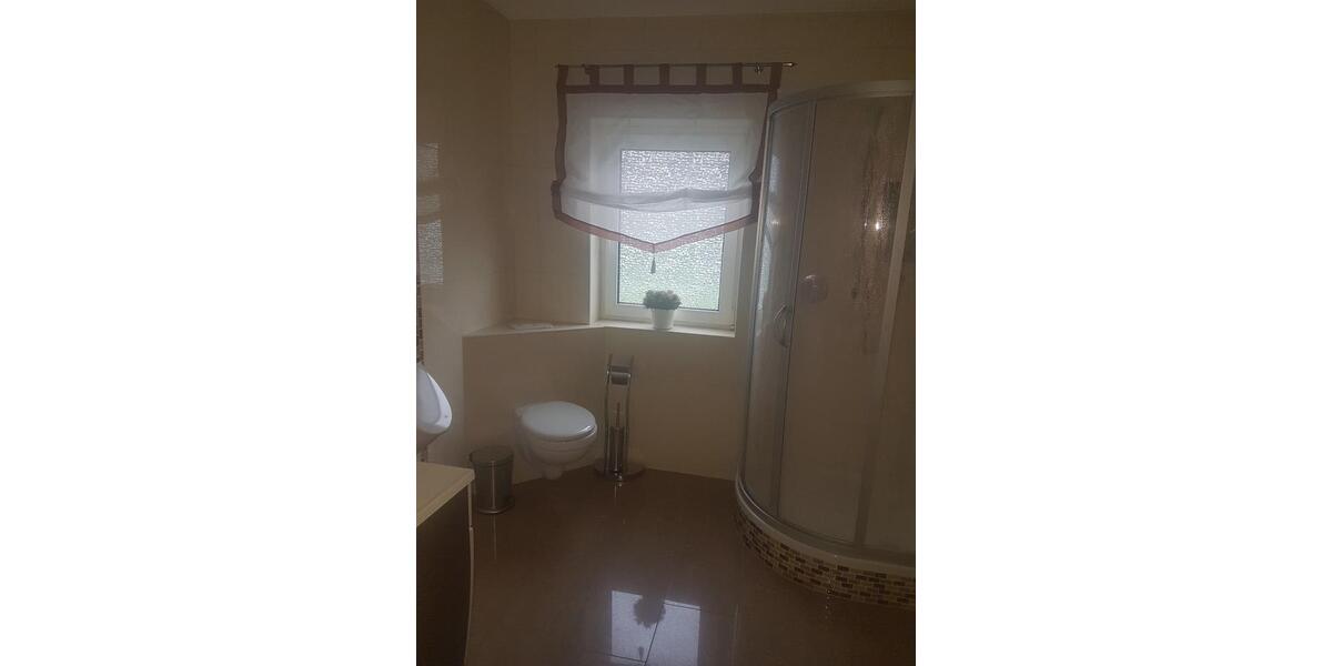 Haus zu Miete 7 zimmer