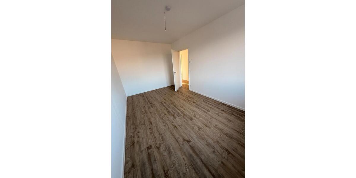 Doppelhaushälfte Zossen - 5 Zimmer, 125 m&sup2;, 1.699&euro; | Angebot:26408653