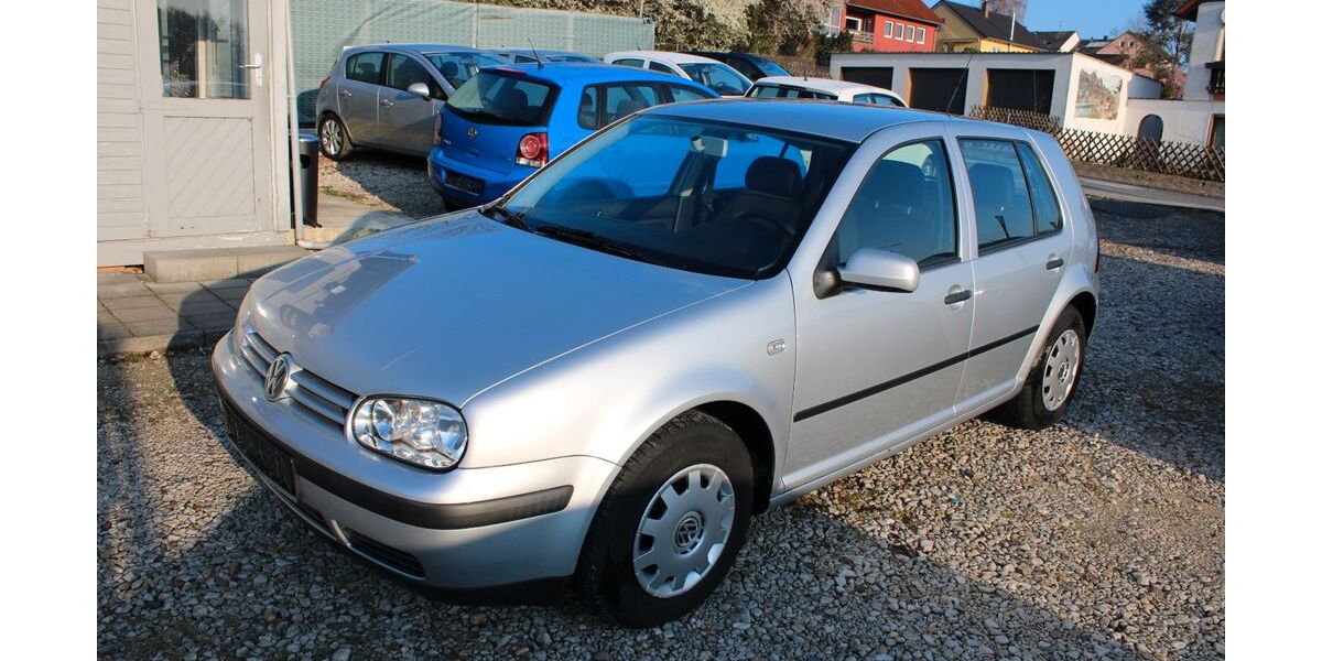 VW Golf 157.881 km 2.490 &euro; Fürth 90768