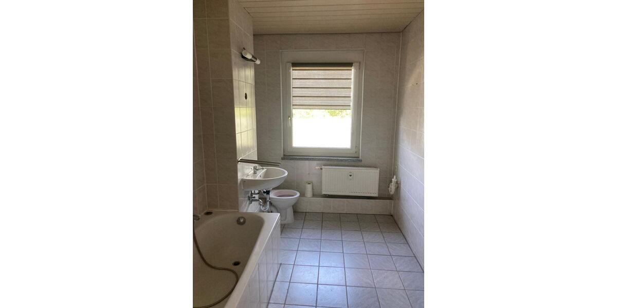 Etagenwohnung Zeulenroda-Triebes Triebes - 3 Zimmer, 67 m&sup2;, 320&euro; | Angebot:25419730