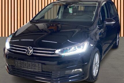 VW Touran 22.000 km 31.890 € Dresden 01328
