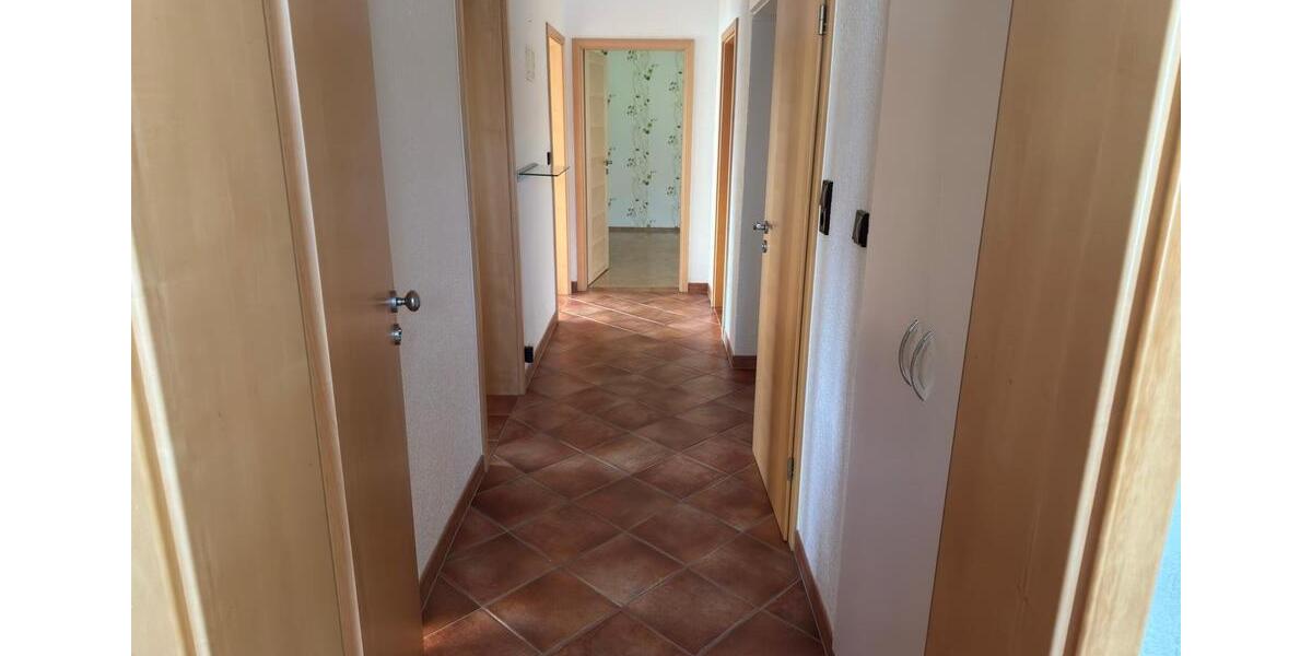 Etagenwohnung Iserlohn - 4 Zimmer, 90 m&sup2;, 850&euro; | Angebot:24594554