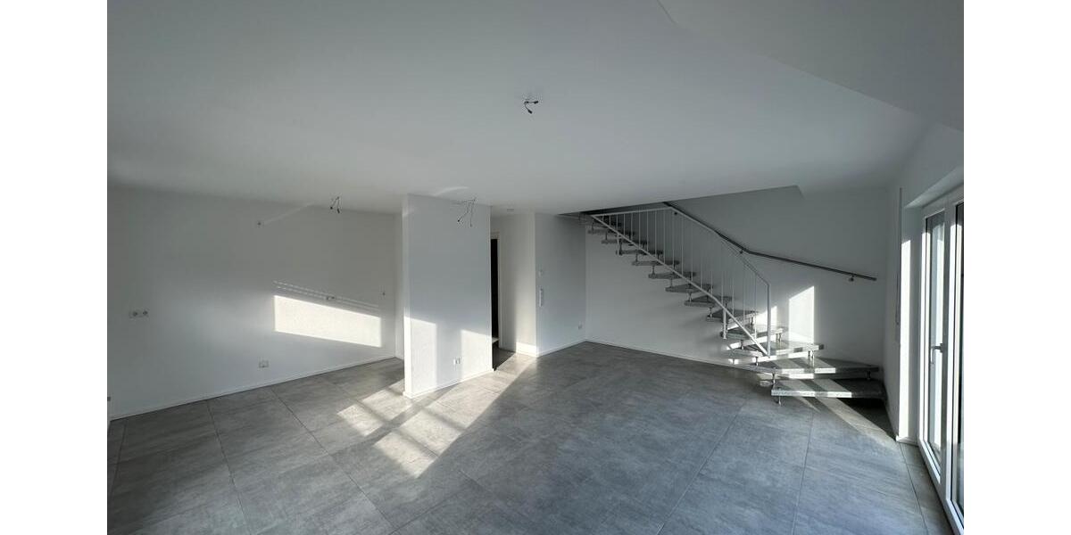 Maisonettenwohnung Künzelsau - 4 Zimmer, 87 m&sup2;, 1.045&euro; | Angebot:26024493