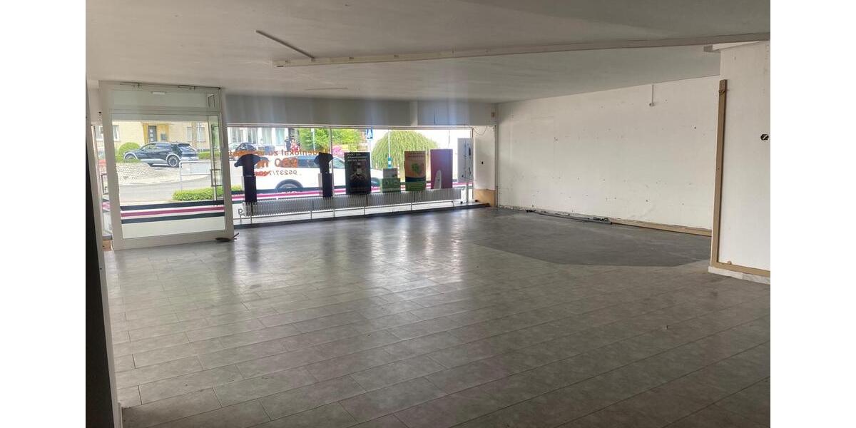 Gewerbeobjekt Augustdorf - 1.500&euro; | Angebot:22417834