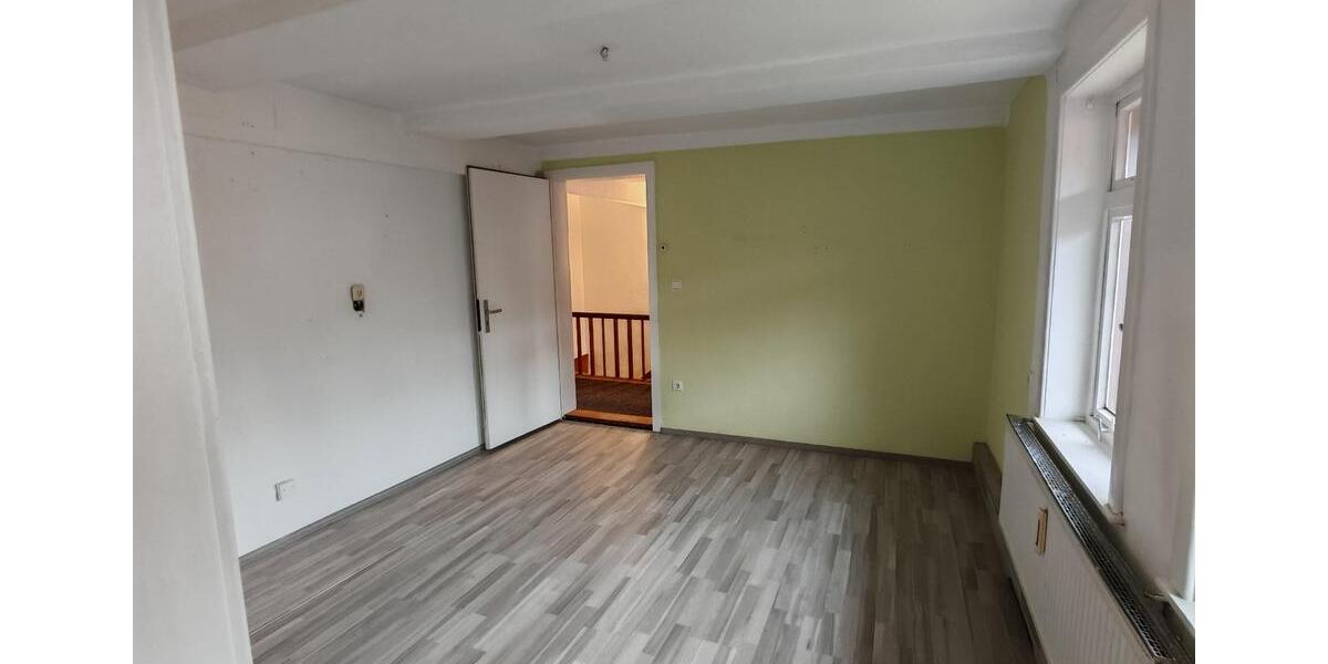 Doppelhaushälfte Herzberg am Harz - 11 Zimmer, 228 m&sup2;, 80.000&euro; | Angebot:26222007
