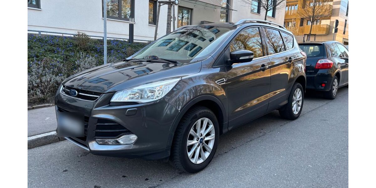 Ford Kuga 87.000 km 12.900 &euro; Reutlingen 72760