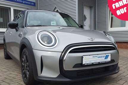 Mini Cooper 8.200 km 26.490 € Augustfehn 26689