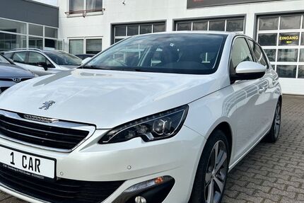 Peugeot 308 62.000 km 8.999 &euro; Kevelaer 47623