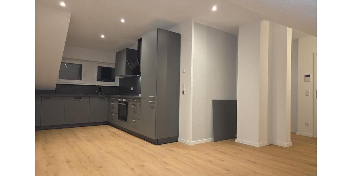 Dachgeschoßwohnung Heilbronn Kernstadt - 2 Zimmer, 50 m&sup2;, 1.000&euro; | Angebot:24853845