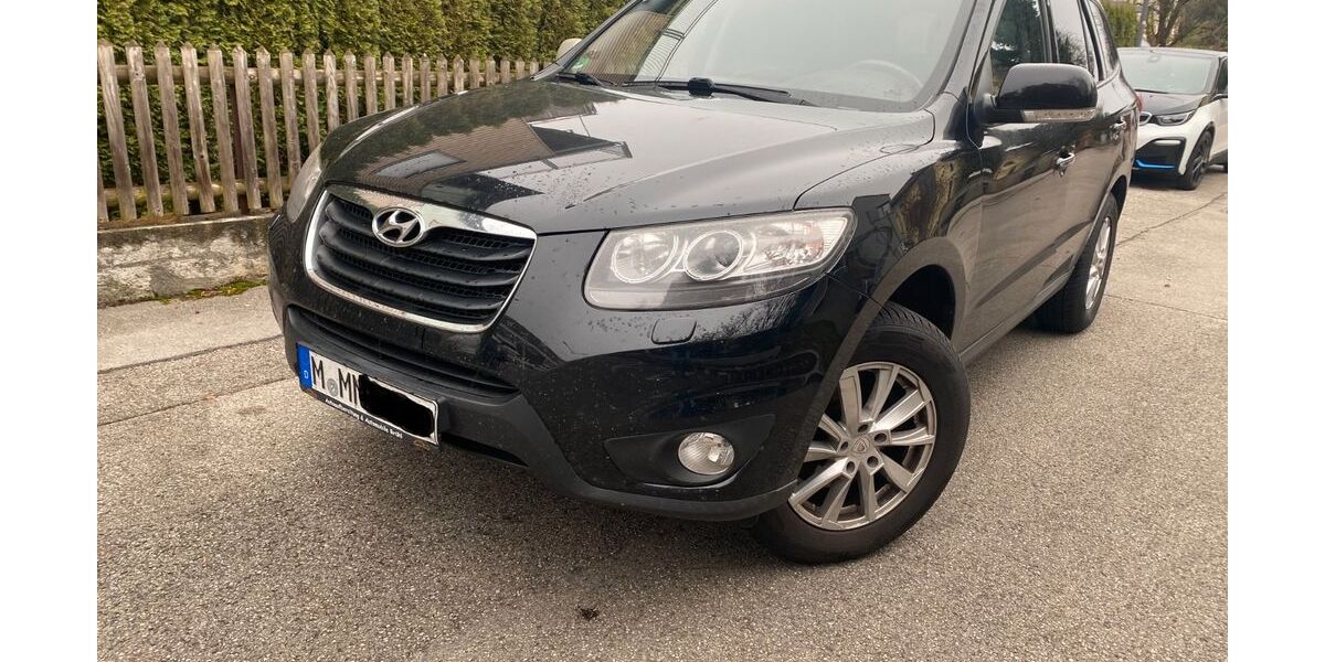 Hyundai SANTA FE 196.095 km 5.990 € München 81243
