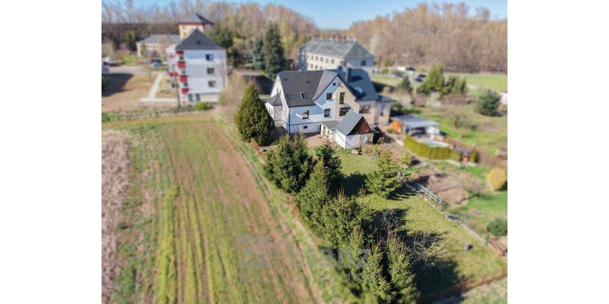 Doppelhaushälfte Oelsnitz - 6 Zimmer, 124 m&sup2;, 160.000&euro; | Angebot:26744684